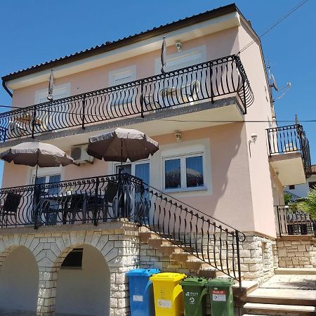 Apartment Mit Balkon Poreč Zewnętrze zdjęcie