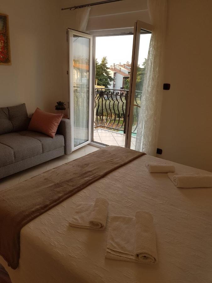 Apartment Mit Balkon Poreč Zewnętrze zdjęcie